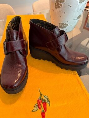 Fly London Birt Wedge Patent Leather Ankle Booties NWOT